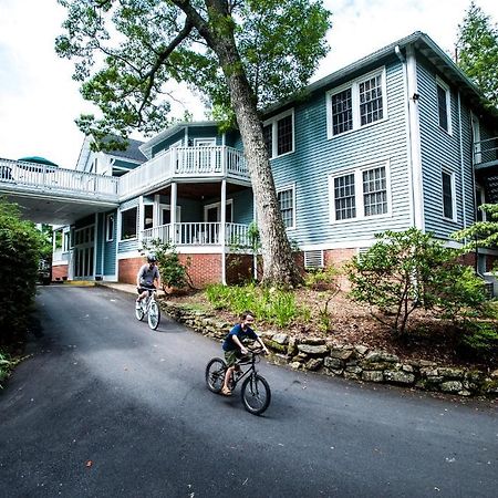 Highland Lake Inn & Resort - Флэт-Рок Экстерьер фото